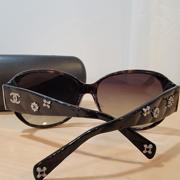 Chanel Sunglasses - Picture 2 of 2